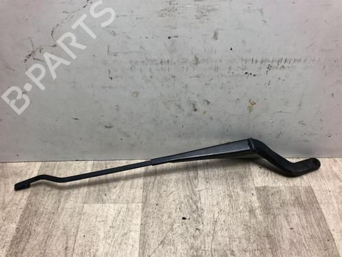 Used Front windshield wiper arm PEUGEOT 106 II (1A_, 1C_) 1.0 i (50 hp) 23870734