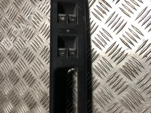 Used Left front window switch VW GOLF PLUS V (5M1, 521) 2.0 TDI (140 hp) 32215163