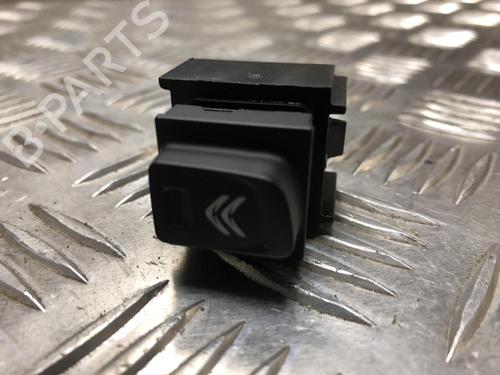 switch-citroen-c4-spacetourer-3d_-2018-25306218 main image