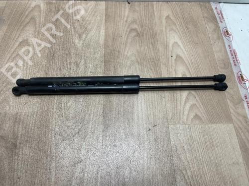 Used Tailgate lift support RENAULT CLIO IV (BH_) 1.5 dCi 75 (75 hp) 13288905