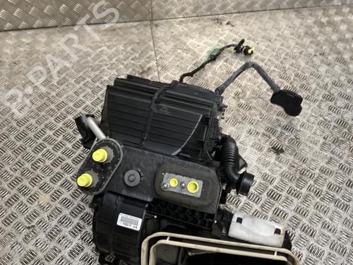 Used Heater matrix box Heater matrix box PEUGEOT 308 II (LB_, LP_, LW_, LH_, L3_) 1.6 BlueHDi 120 (120 hp) 35978101 35978101