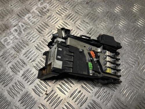 fuse-box-peugeot-3008-i-mpv-0u_-2009-2010-2011-2012-2013-2014-2015-2016-2017-32092717 main image