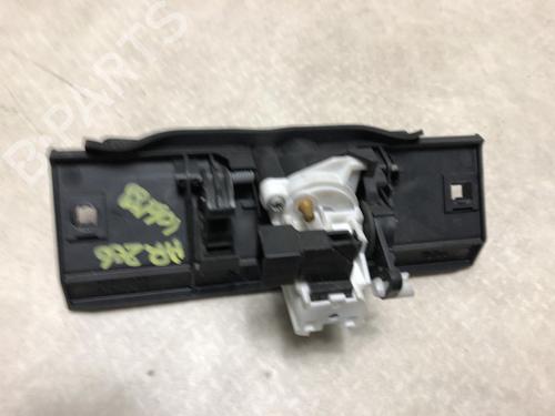 Used Tailgate handle PEUGEOT 206 Hatchback (2A/C) 1.4 16V (88 hp) 20614077