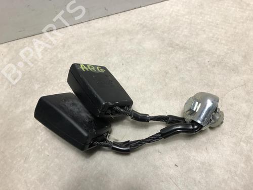 Used Seat buckle VW POLO V (6R1, 6C1) 1.6 TDI (90 hp) 20613227