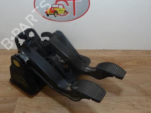 Pedal für FIAT PANDA (169_) 1.2 (169.AXB11, 169.AXB1A) (60 hp) 30781889