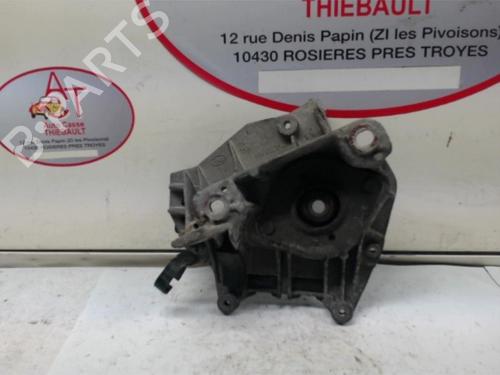 Used Gearbox mount RENAULT CLIO I (B/C57_, 5/357_) 1.2 (B/C/S57A, B/C57S, 5/357F, 5/357J, 5/357L, 5/357R) (58 hp) 22791088