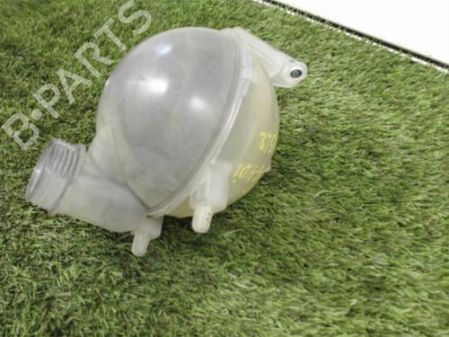 Used Expansion tank CITROËN C4 I (LC_) 1.6 HDi (90 hp) 13037750