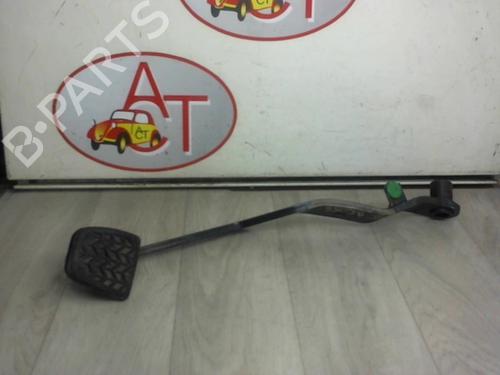 Used Break pedal TOYOTA RAV 4 II (_A2_) 2.0 D 4WD (CLA20_, CLA21_, CLA20R, CLA21R) (116 hp) 13261107