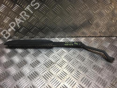 Used Front windshield wiper arm HONDA CR-V I (RD) 2.0 16V 4WD (RD1, RD3) (147 hp) 24667008