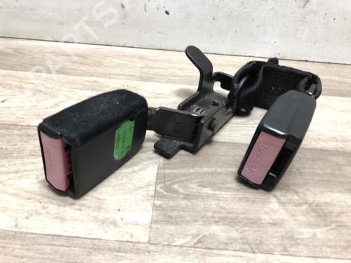 Used Seat buckle RENAULT LAGUNA II Grandtour (KG0/1_) 1.9 dCi (KG0G) (120 hp) 13386927