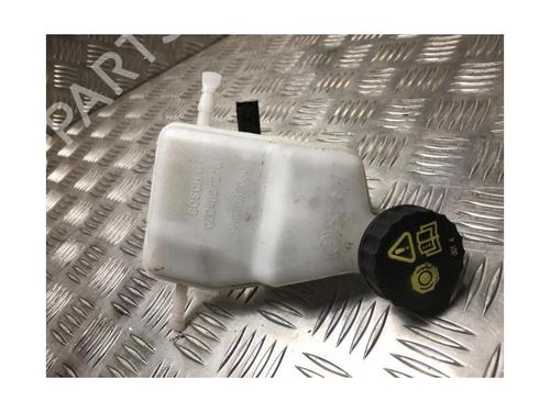 Brake fluid reservoir PEUGEOT 3008 II SUV (MC_, MR_, MJ_, M4_) 1.5 BlueHDi 130 | BP25482215M118 