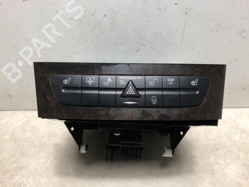 Used Switch MERCEDES-BENZ CLS (C219) CLS 55 AMG (219.376) (476 hp) 20614083