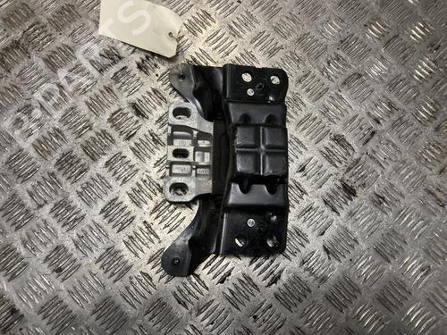 Motorfeste SKODA OCTAVIA III (5E3, NL3, NR3) 1.6 TDI (105 hp) 31201485