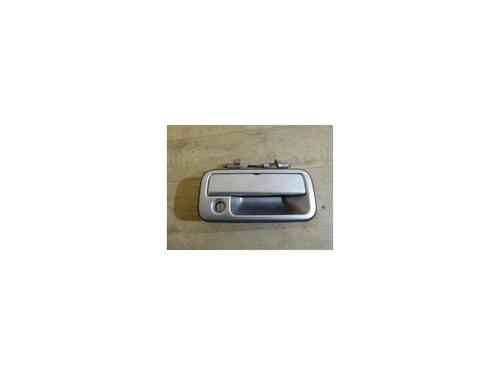 Poignée extérieure avant droite OPEL FRONTERA B (U99) 2.2 DTI (6B_ZC, 6B_VF, 6B_66, 6B_76) (116 hp) 13272724