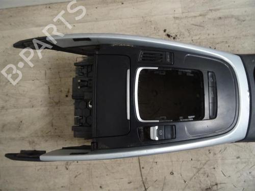 Middle console AUDI Q5 (8RB) 2.0 TFSI quattro | BP28811769I22 