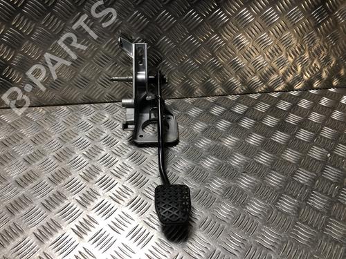 Pedal freno BMW 3 Coupe (E46) 323 Ci (170 hp) 31203758