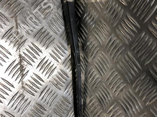 rear-windshield-wiper-arm-mercedes-benz-g-class-w463-1989-1990-1991-1992-1993-1994-1995-1996-1997-1998-1999-2000-2001-2002-2003-2004-2005-2006-2007-2008-2009-2010-2011-2012-2013-2014-2015-2016-2017-2018-31197497 main image