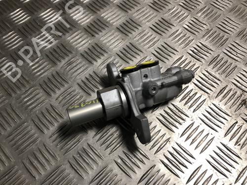 Used Brake master cylinder Brake master cylinder MERCEDES-BENZ GLB (X247) GLB 200 Mild-Hybrid (247.687) (163 hp) 33337363 33337363