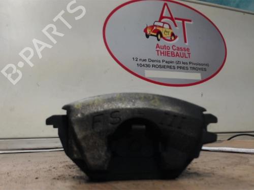 Used Right front brake caliper VW POLO (9N_, 9A_) 1.2 12V (69 hp) 25047945