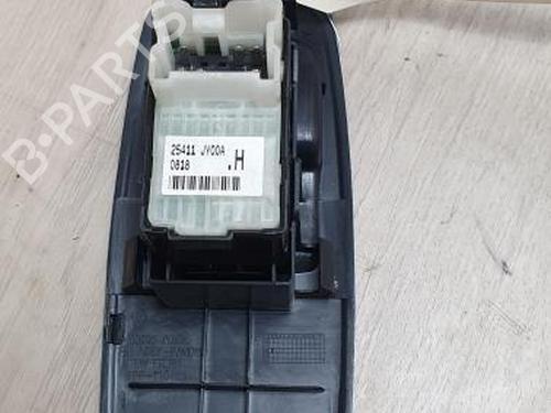 Used Right front window switch RENAULT KOLEOS I (HY_) 2.0 dCi 4x4 (HY0K) (150 hp) 13225541