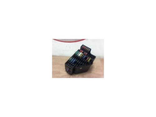 Used Fuse box VW GOLF V (1K1) 1.9 TDI (105 hp) 12974633