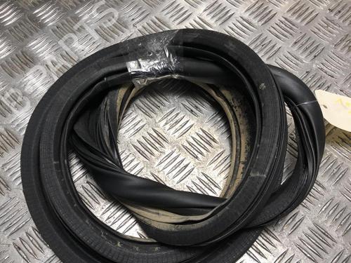 rubber-door-seal-peugeot-208-ii-ub_-up_-uw_-uj_-2019-31203209 main image