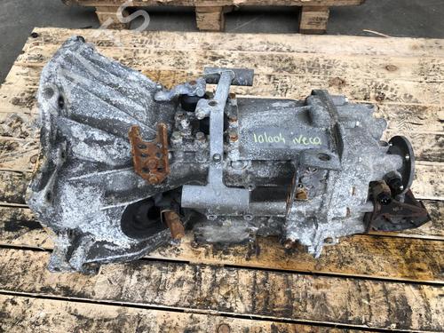 Used Gearbox IVECO DAILY III Van 35 C 12 V, 35 S 12 V (AGKA43A2, AGKB43A2, AGKB46A2,... (116 hp) 23128400