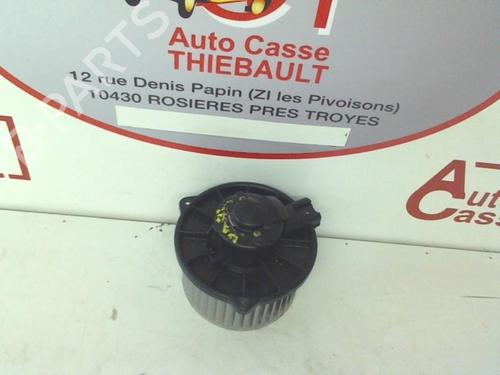 Used Heater blower motor TOYOTA YARIS (_P1_) 1.0 (SCP10_, SCP10R) (65 hp) 13131584