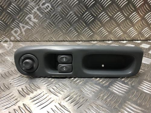 Used Left front window switch Left front window switch RENAULT TWINGO I (C06_) 1.2 16V (C06C, C06D, C06K) (75 hp) 33266383 33266383