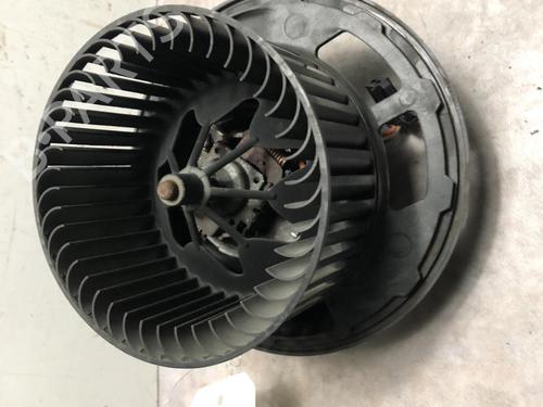 Heater blower motor BMW 1 (E87) 118 d | BP20617368M62