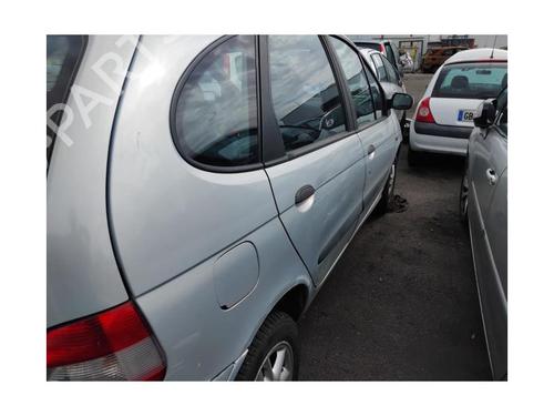 Piloto trasero derecho RENAULT SCÉNIC I MPV (JA0/1_, FA0_) 1.9 dCi (JA05, JA1F) | BP28491530C35 