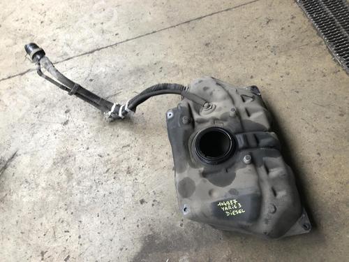 Benzintank TOYOTA YARIS (_P9_) 1.4 D-4D (NLP90_, NLP90R) (90 hp) 23036899