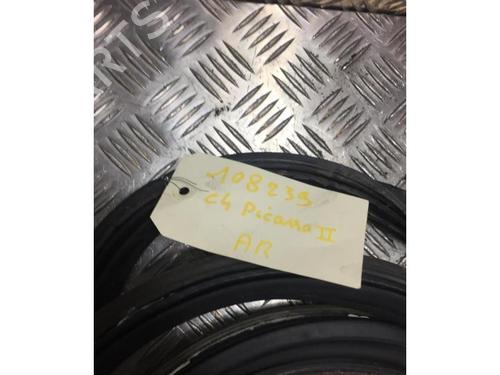 Rubber door seal CITROËN C4 Picasso II 1.6 HDi / BlueHDi 115 | BP28474085C142