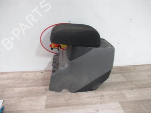 Console central MITSUBISHI PAJERO CLASSIC (V2_W, V6_W, V7_W) 2.5 TD (V24W) (115 hp) 29194102