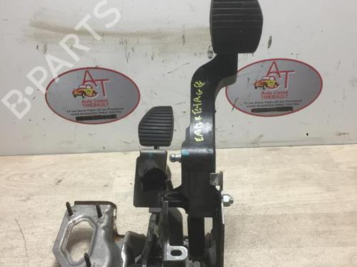 Used Pedal PEUGEOT 208 I (CA_, CC_) 1.6 HDi (92 hp) 13261115