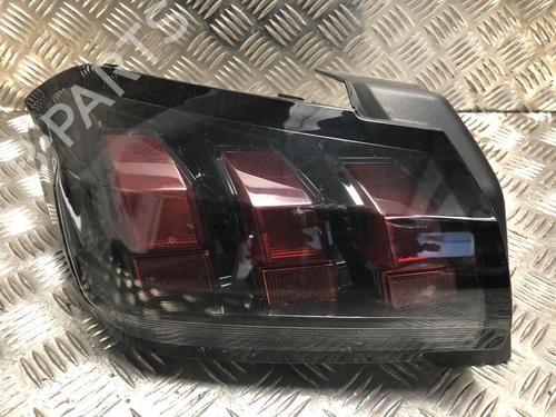 Venstre baglygte PEUGEOT 208 II (UB_, UP_, UW_, UJ_) 1.2 PureTech 75 (75 hp) 31245652