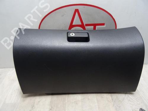Used Glove box TOYOTA AVENSIS (_T25_) 2.2 D-4D (ADT251_, ADT251R) (150 hp) 13226524