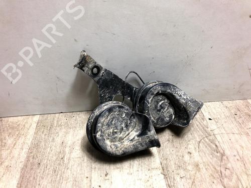 Toeter PEUGEOT 3008 I MPV (0U_) 1.6 HDi (112 hp) 23872554