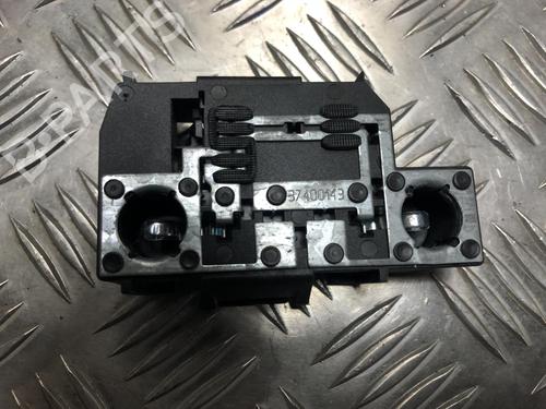 Luz matrícula RENAULT MEGANE I Classic (LA0/1_) 1.6 e (LA0F, LA0S) (90 hp) 31244670