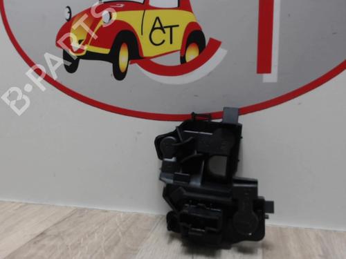 Used Licence plate light PEUGEOT 206 Hatchback (2A/C) 2.0 HDI 90 (90 hp) 13290522