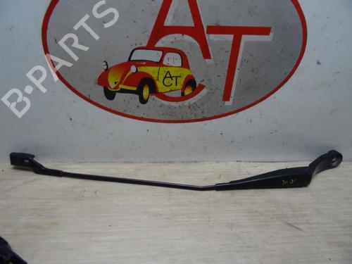 Used Front windshield wiper arm Front windshield wiper arm PEUGEOT 308 II (LB_, LP_, LW_, LH_, L3_) 1.6 BlueHDi 120 (120 hp) 20632102 20632102