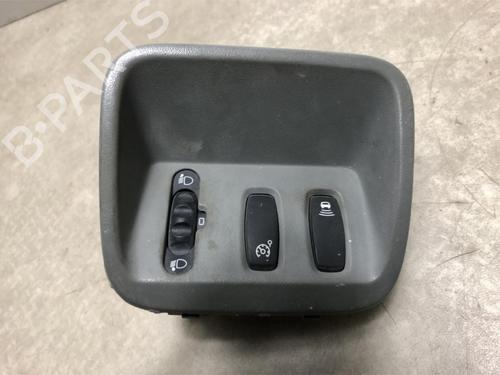 Used Switch RENAULT TRAFIC II Van (FL) 2.0 dCi 90 (FL0H) (90 hp) 20615771