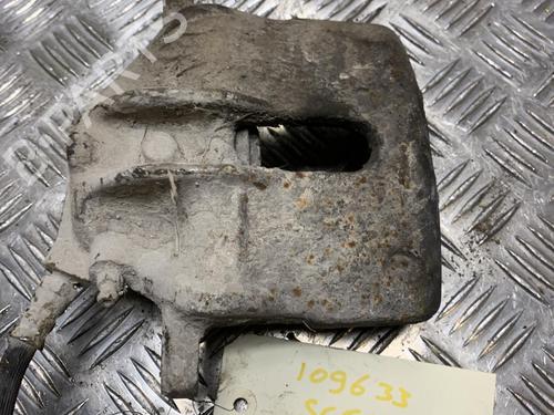 right-front-brake-caliper-renault-scenic-i-mpv-ja01_-fa0_-1999-2000-2001-2002-2003-2004-2005-2006-2007-2008-2009-2010-23873926 main image