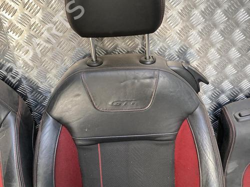 Seats set PEUGEOT 208 I (CA_, CC_) 1.6 GTi | BP31245512C78