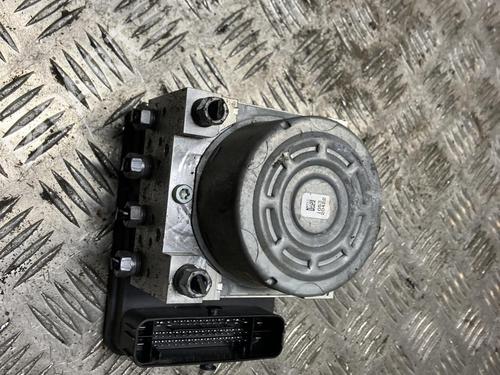 Used ABS pump ABS pump PEUGEOT 2008 II (UD_, US_, UY_, UJ_, UR_, UC_) 1.5 BlueHDI 130 (131 hp) 33872013 33872013