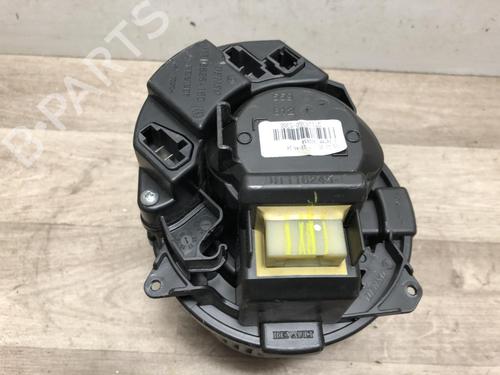 Used Heater blower motor RENAULT CLIO V (B7_) 1.0 TCe 100 (B7MT) (101 hp) 23870686