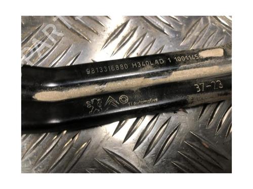Support PEUGEOT 3008 II SUV (MC_, MR_, MJ_, M4_) 1.5 BlueHDi 130 | BP25307230C155