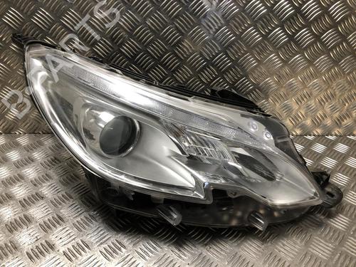 Lyskaster høyre PEUGEOT 2008 I (CU_) 1.2 VTi (82 hp) 31651386