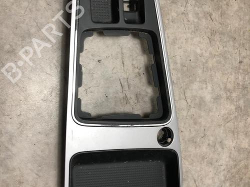 Used Middle console SEAT LEON ST (5F8) 1.2 TSI (110 hp) 31244947