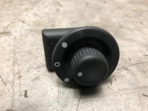 Used Mirror switch RENAULT TWINGO II (CN0_) 1.6 RS (CN0N, CN0R, CN0S) (133 hp) 26877120